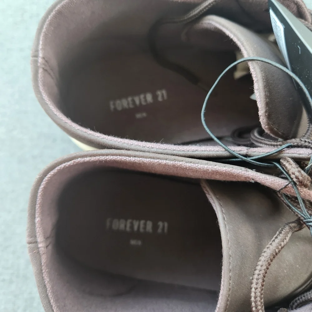 NWT FOREVER 21‎ Men's Chukka Shoes Size 9